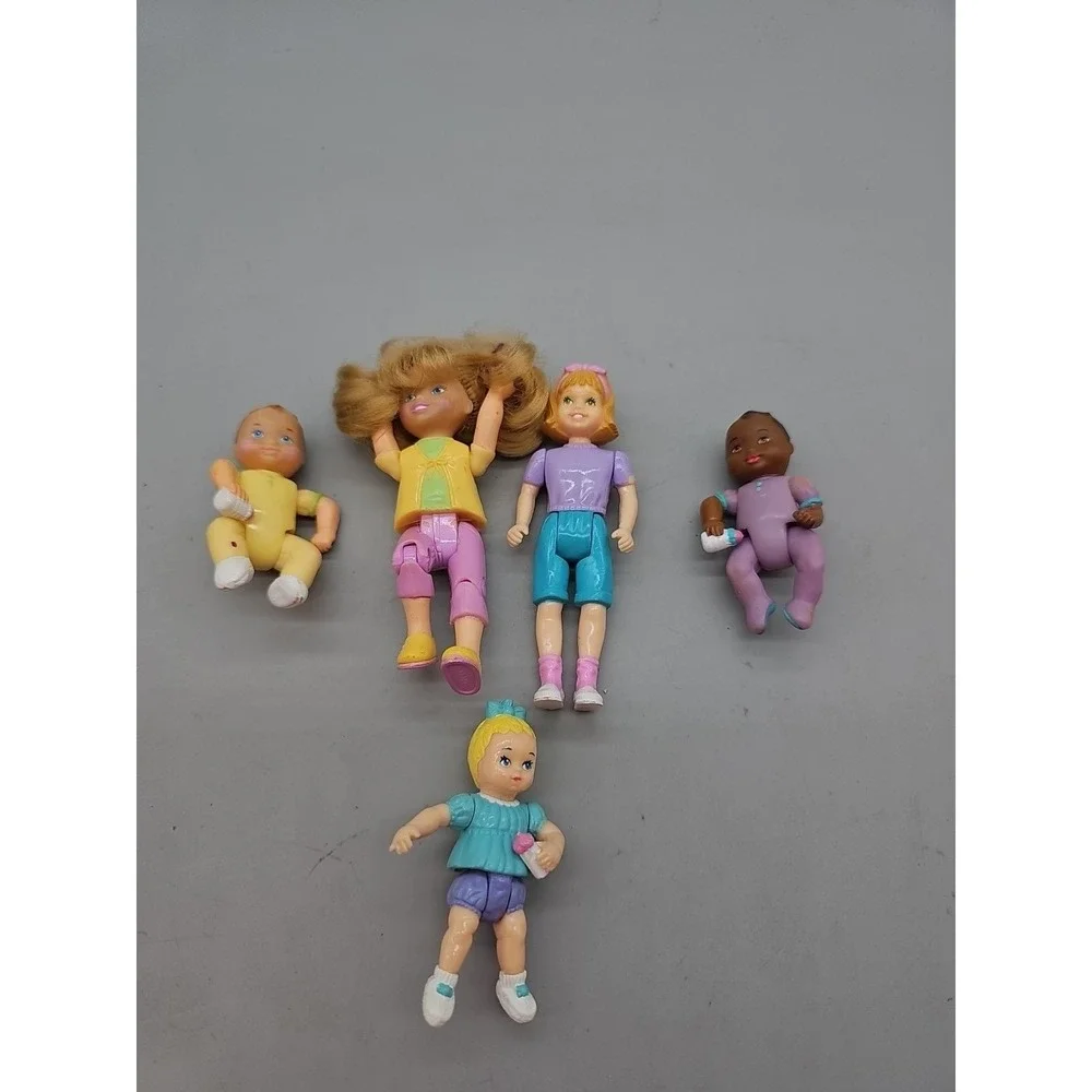 Fisher Price Loving Family Figures 2 Babies Toddler 2 Girls  5 Piece Lot Vintage